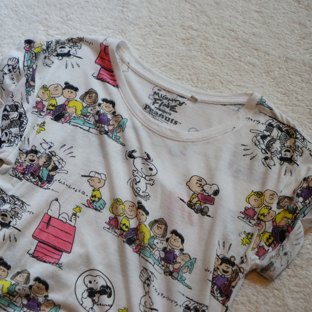White Peanuts Graphic T-Shirt